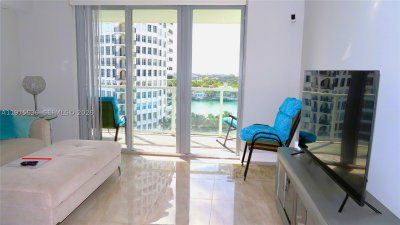 Aluguel de apartamento no Arlen Beach 803