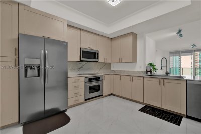 Comprar apartamento en Aventura Marina 1108