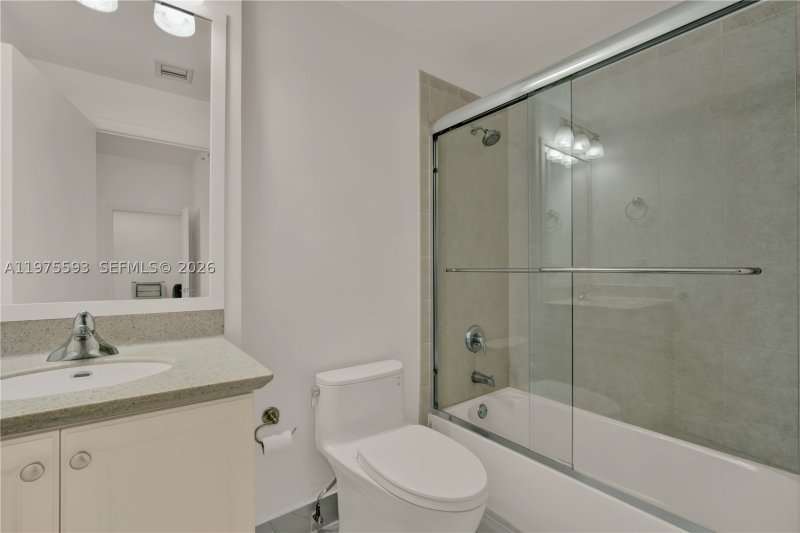 Comprar apartamento en Aventura Marina 1108
