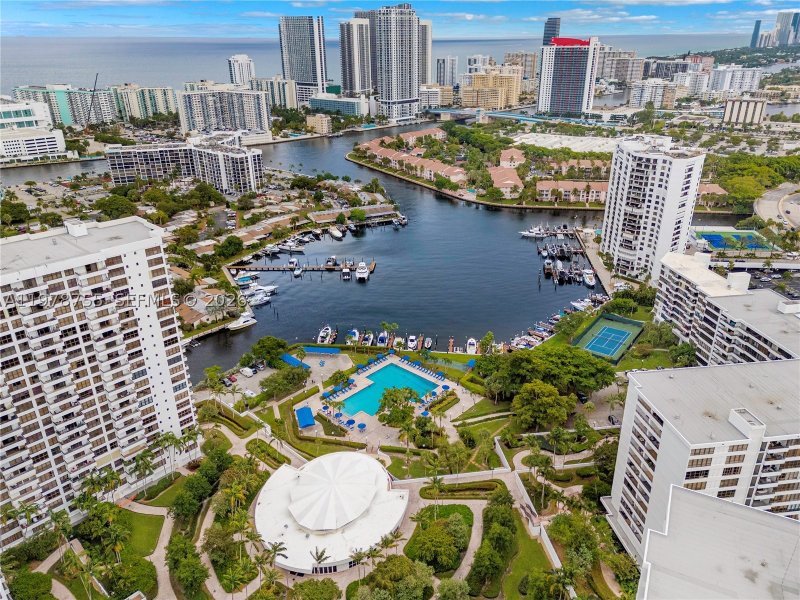 Condo for sale at Olympus Towers 612