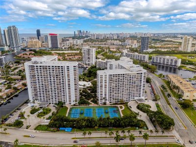 Comprar apartamento en Olympus Towers 612