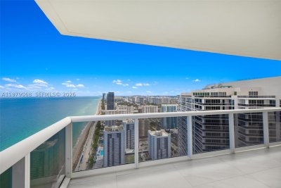 Aluguel de apartamento no Beach Club Two 4502