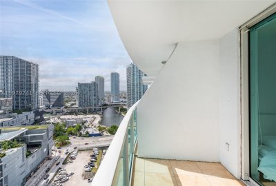 Aluguel de apartamento no Brickell on the River South 1508