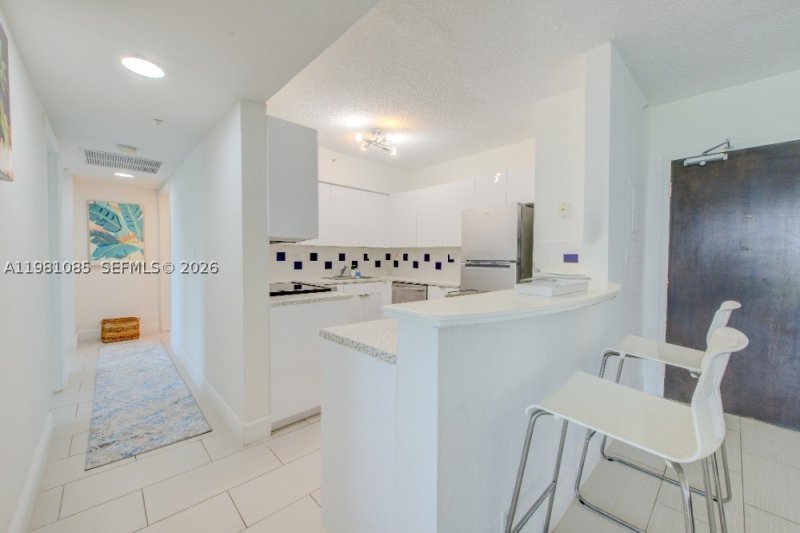 Apartment for rent at Flamingo 528S