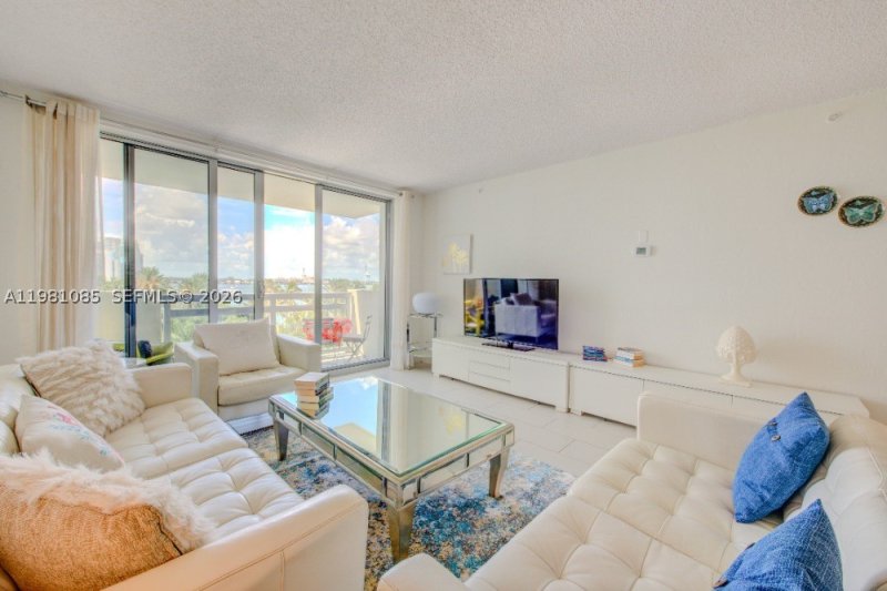 Apartment for rent at Flamingo 528S