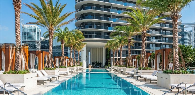 Comprar apartamento en SLS Lux Brickell 1203