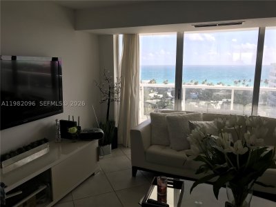 Aluguel de apartamento no Vantage View 1208