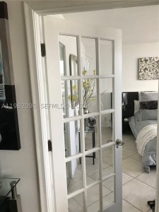Aluguel de apartamento no Vantage View 1208