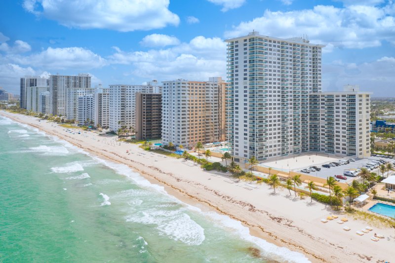 Condo for sale at Playa Del Mar Apt 1804