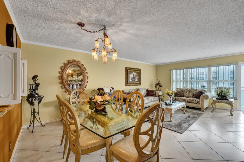 Condo for sale at Playa Del Mar Apt 1804