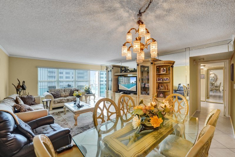 Condo for sale at Playa Del Mar Apt 1804