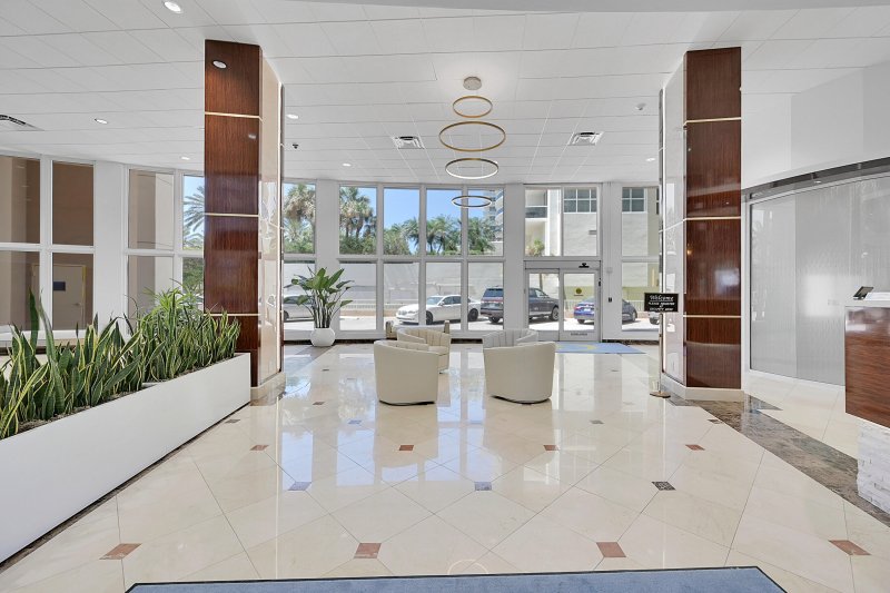 Condo for sale at The Galleon 305