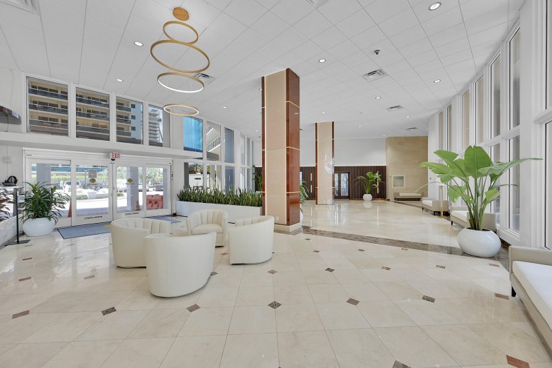 Condo for sale at The Galleon 305
