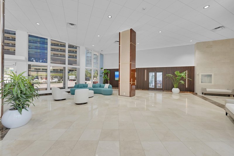 Condo for sale at The Galleon 305
