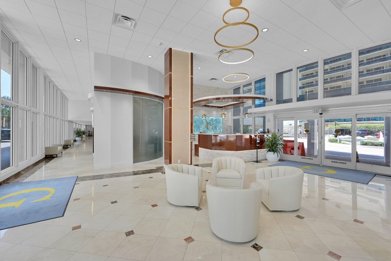 Condo for sale at The Galleon 305