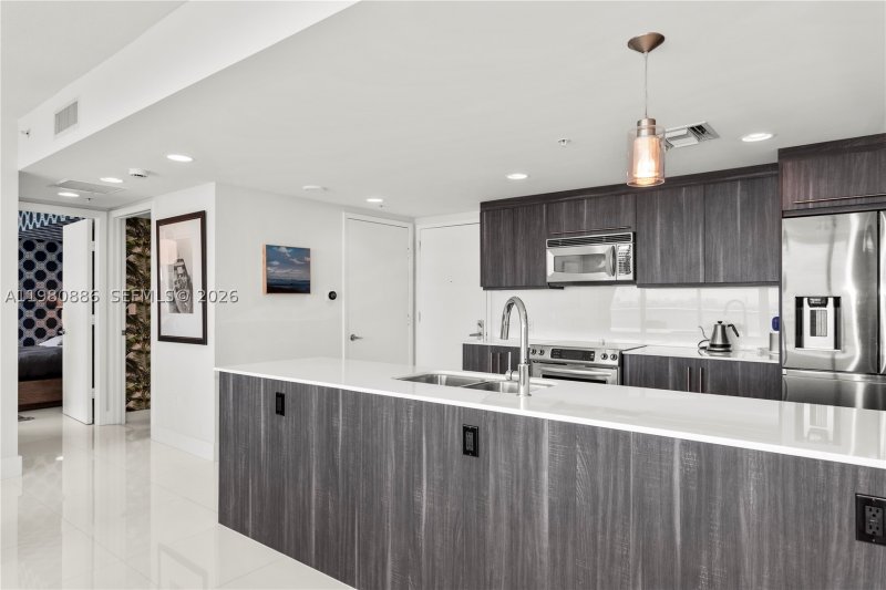 Condo for sale at Onyx On The Bay 2102