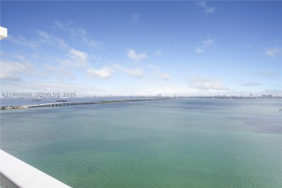 Comprar apartamento en Onyx On The Bay 2102