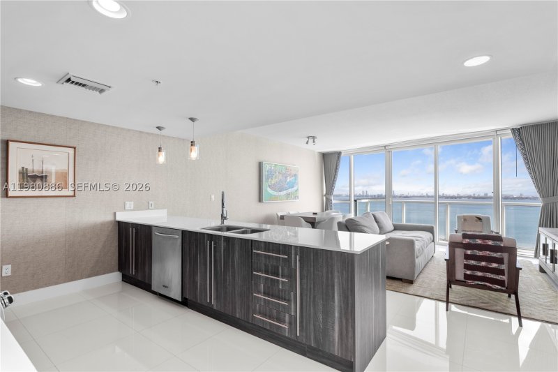 Condo for sale at Onyx On The Bay 2102