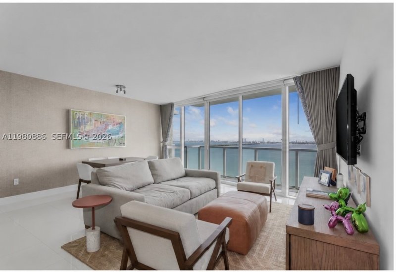 Condo for sale at Onyx On The Bay 2102