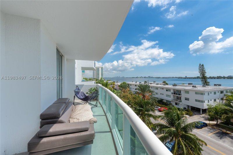 Comprar apartamento en 360 Condominium East 502