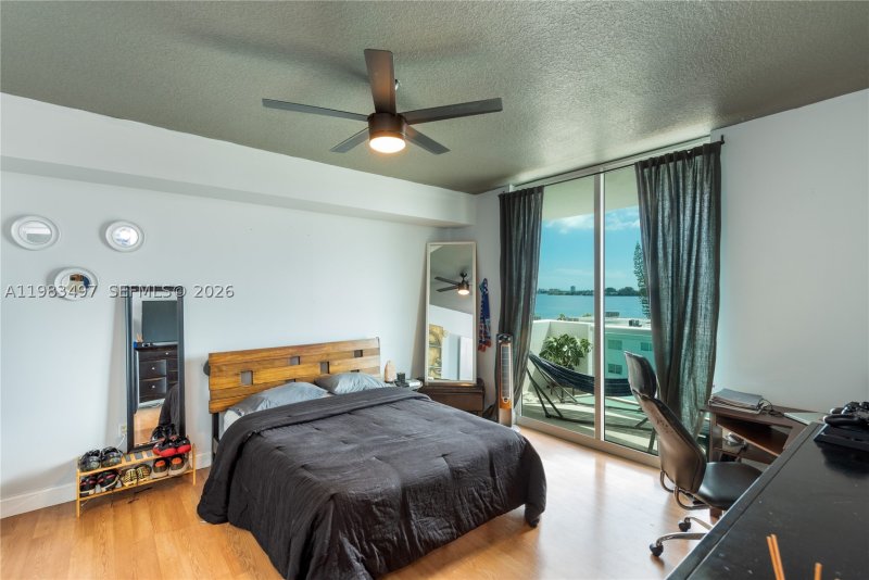 Comprar apartamento en 360 Condominium East 502