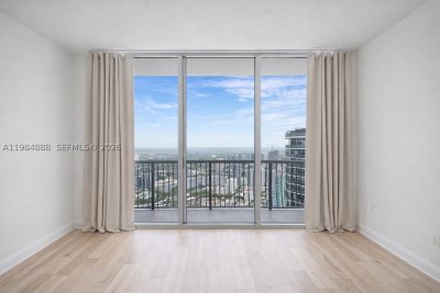 Comprar apartamento en Opera Tower 3811
