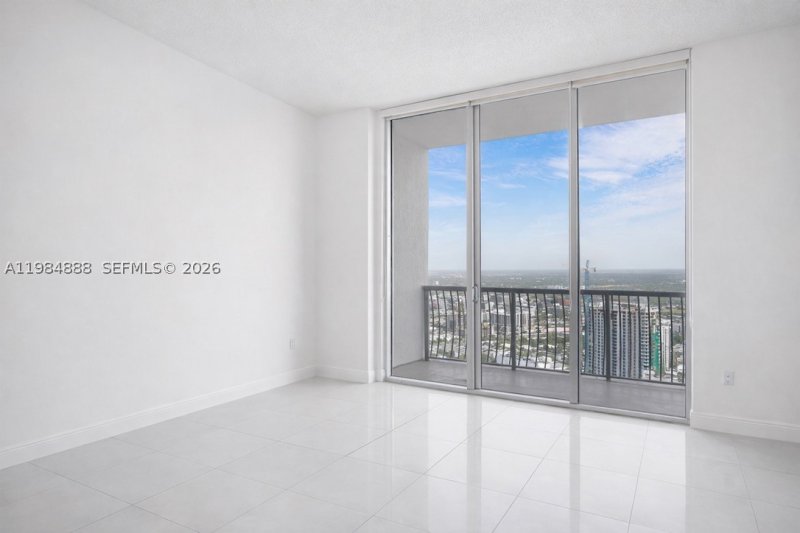 Condo for sale at Opera Tower 3811