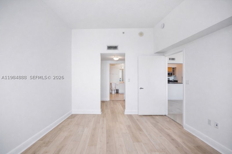 Condo for sale at Opera Tower 3811