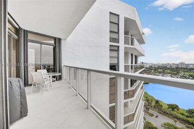 Comprar apartamento en Hamptons West TS 5