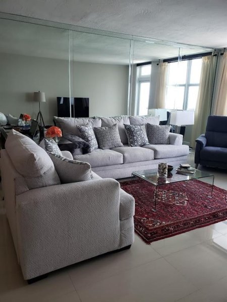 Apartment for rent at Galt Towers 14r