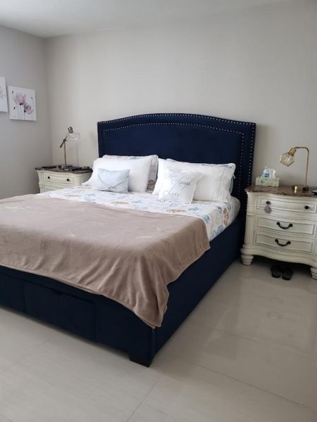 Apartment for rent at Galt Towers 14r