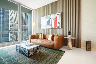 Comprar apartamento no Aston Martin Residences 2106