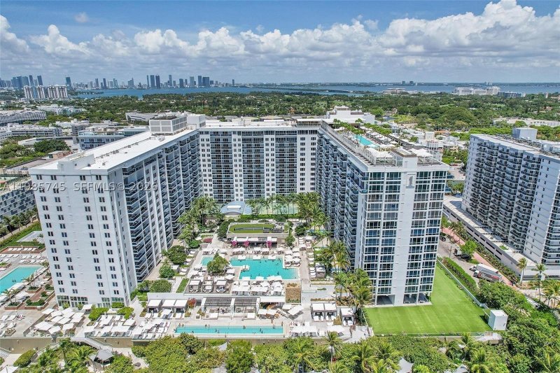 Comprar apartamento en Roney Palace 311