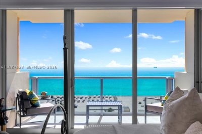 Alquiler de apartamento en IL Villaggio 909