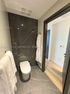 Aluguel de apartamento no E11EVEN Hotel & Residences 3006A
