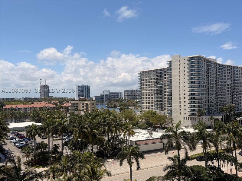 Apartment for rent at Sian Ocean Residences 8H