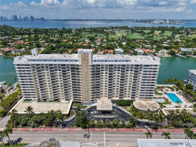 Comprar apartamento no 5600 Collins 14K