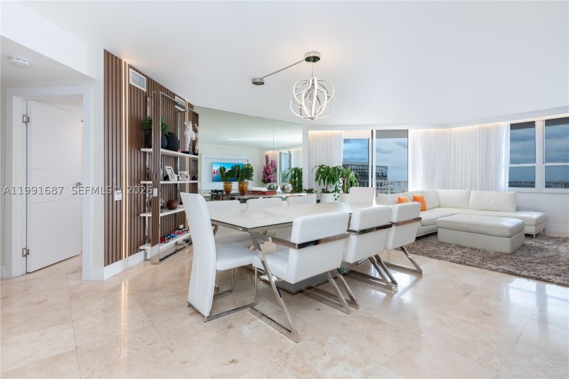 Condo for sale at Courvoisier Courts 1912