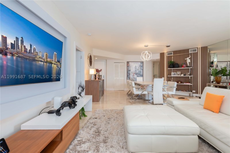 Condo for sale at Courvoisier Courts 1912