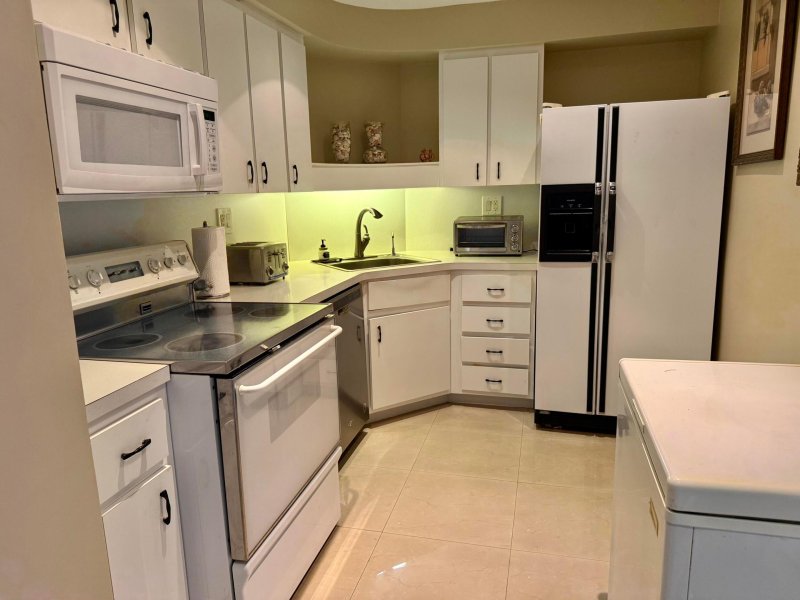 Condo for sale at Coral Ridge Towers East 507