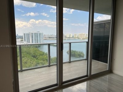 Comprar apartamento en The Harbour 2206