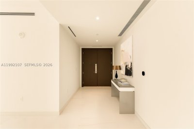 Comprar apartamento no Aston Martin Residences 2103C