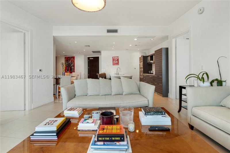 Apartment for rent at Epic Miami 4907