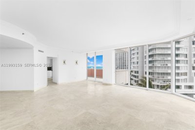 Comprar apartamento en Portofino Tower 801
