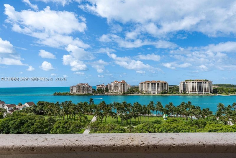Condo for sale at Portofino Tower 801