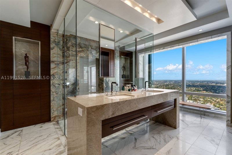 Condo for sale at Four Seasons Millenium Tower I PH2ABCD