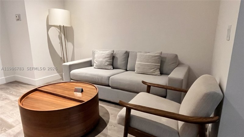 Condo for sale at Smart Brickell III 307
