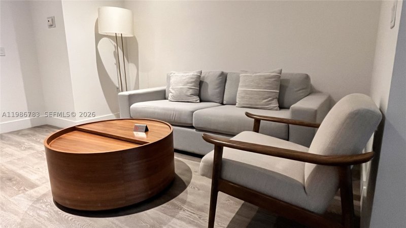 Condo for sale at Smart Brickell III 307