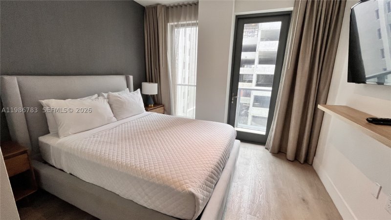 Condo for sale at Smart Brickell III 307