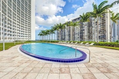 Comprar apartamento no Blue Condominium 2806